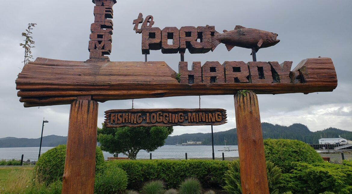 About 700 businesses in North Vancouver Island will be impacted by salmon farm closures in the Discovery Islands, says an independent economic recovery taskforce